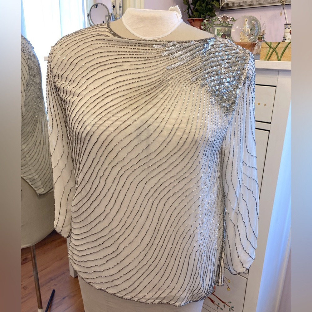 Vintage 80s Silver glass Pearl and sequin top